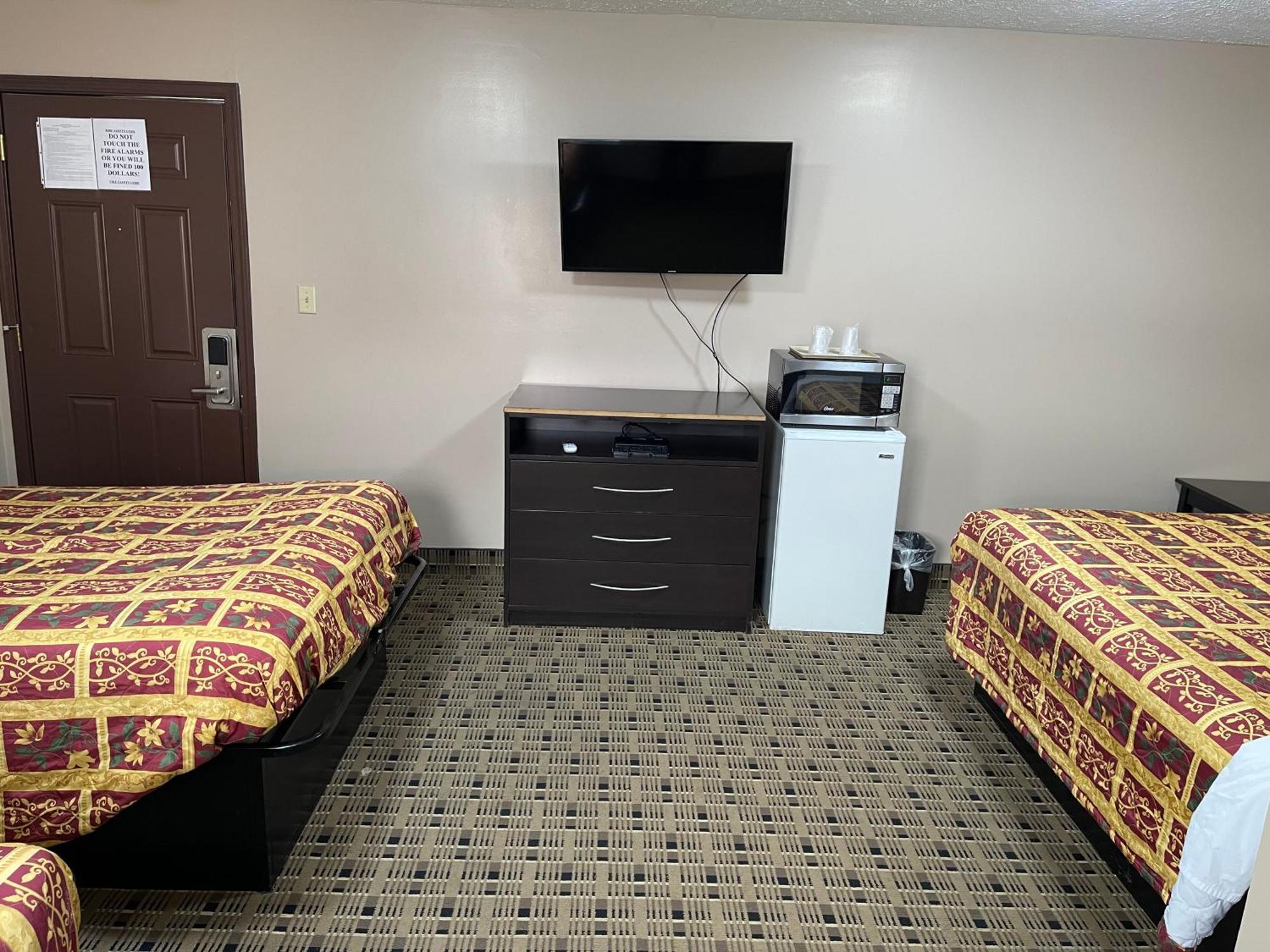 Motel Economy & 2*
